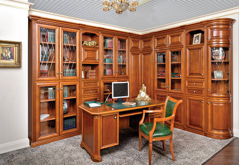 Кабинет Элипс в классическом стиле с овальным столом и высоким шкафом на три секции со стеком 