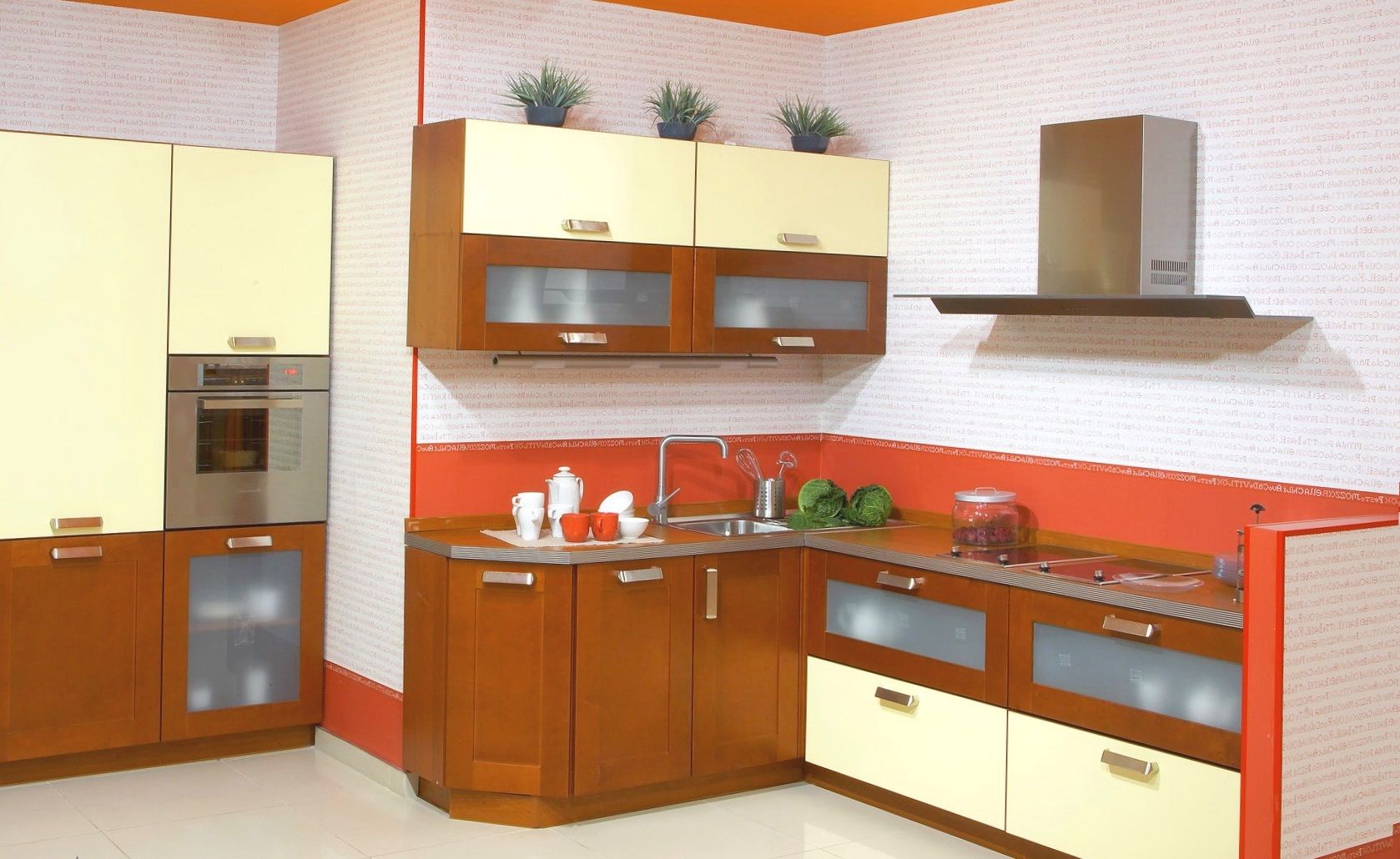Кухня Фламенко угловая коричневого и молочного цвета с матовым стеклом 