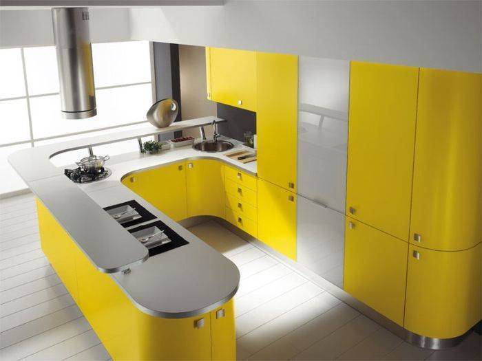 Кухня Иголия П-образная желто-серого цвета со скруглёнными краями 