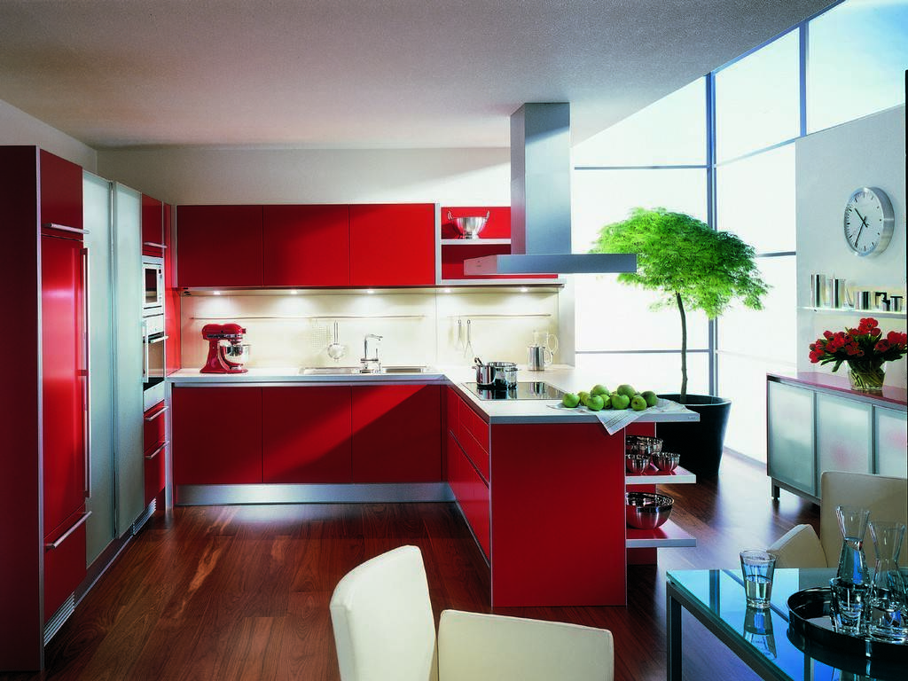 Кухня Митрофан в стиле модерн красного цвета с серой столешницей 