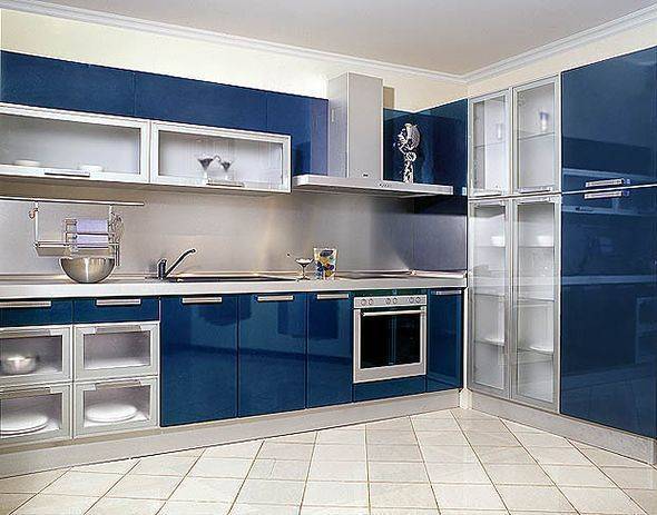 Кухня Старк угловая в стиле модерн синего цвета с глянцевой поверхностью 