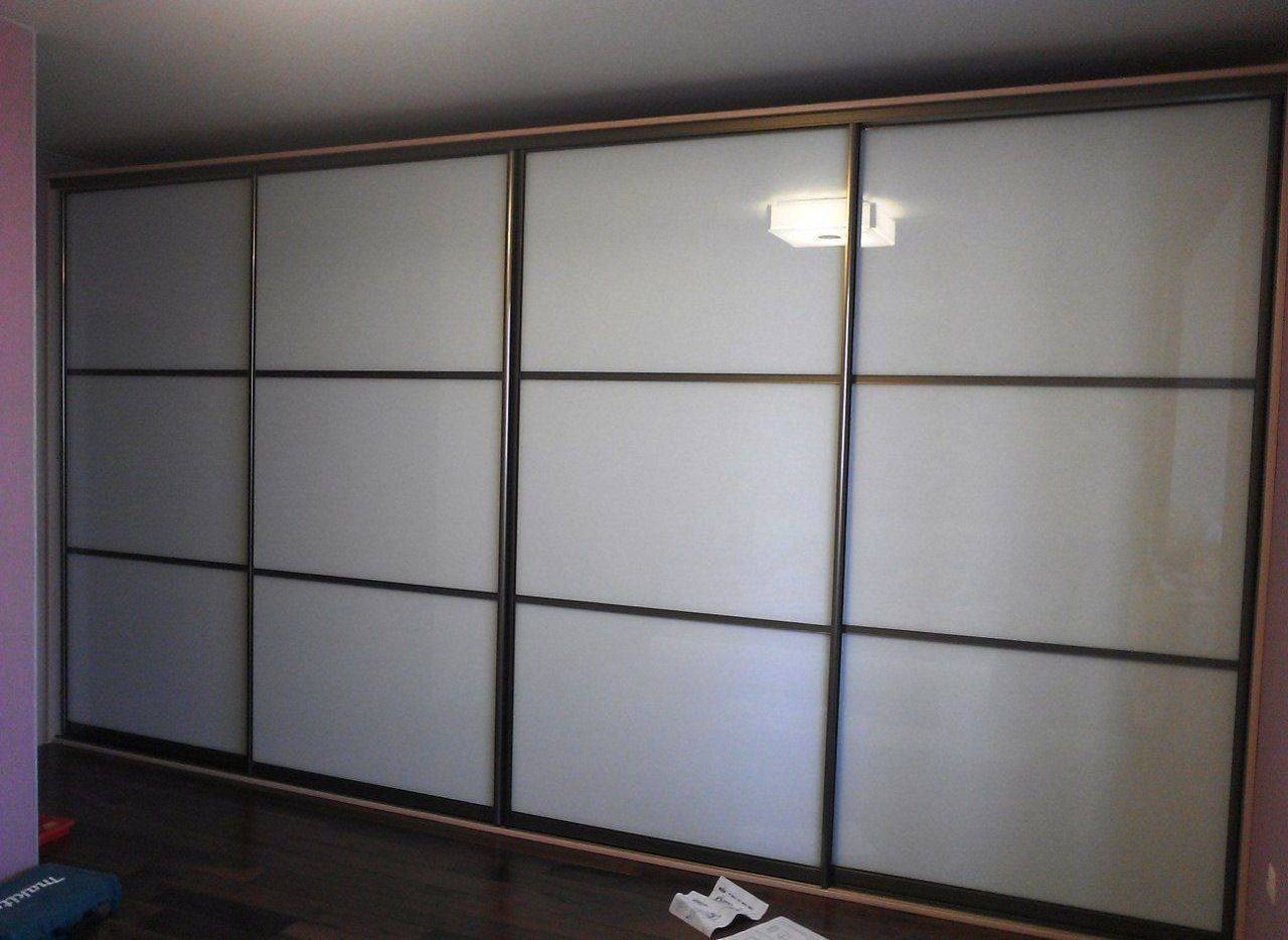 Шкаф Идея 4 двери крашеное стекло цвет белый